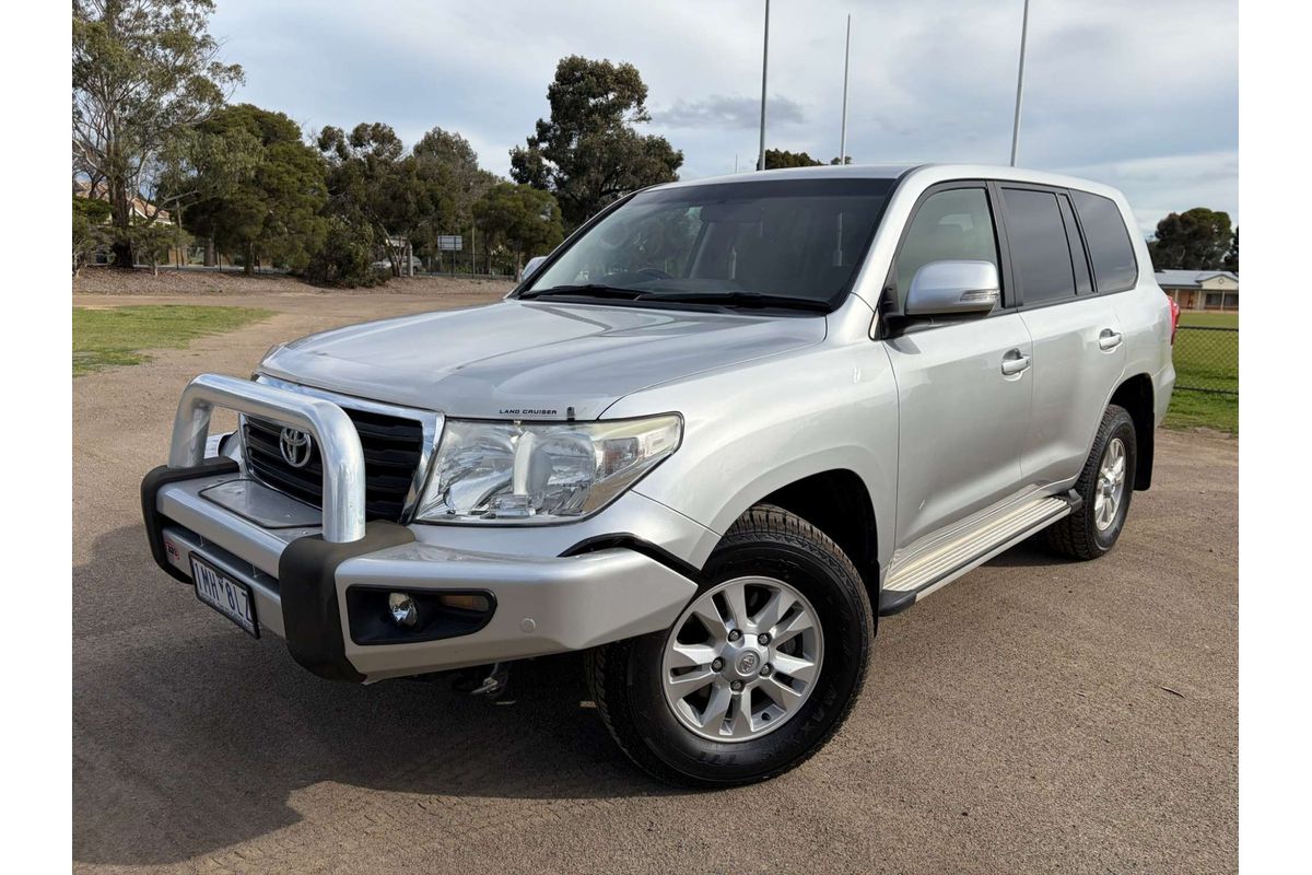2013 Toyota Landcruiser GXL VDJ200R