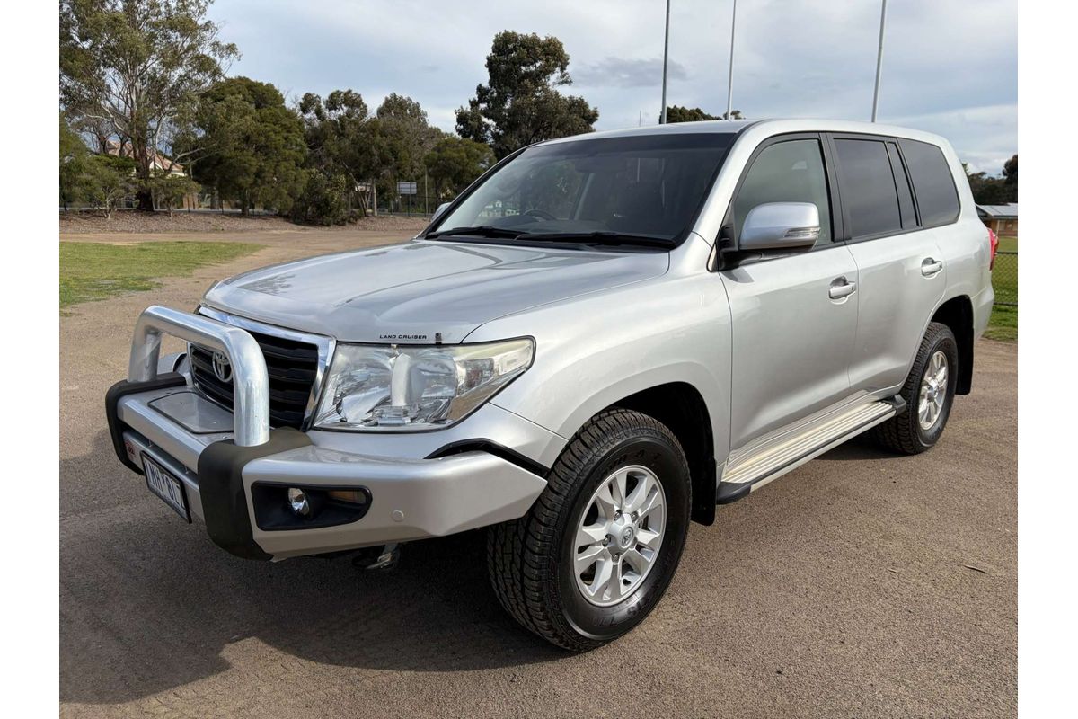 2013 Toyota Landcruiser GXL VDJ200R