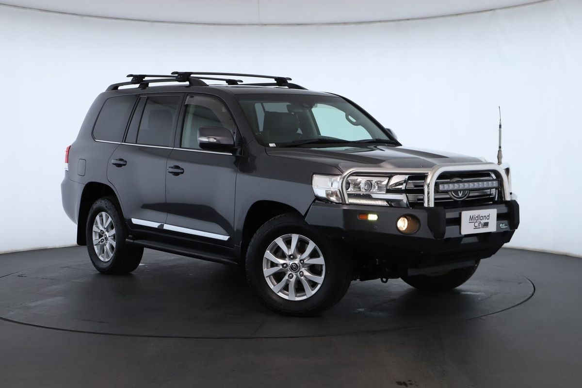 2016 Toyota Landcruiser Sahara VDJ200R
