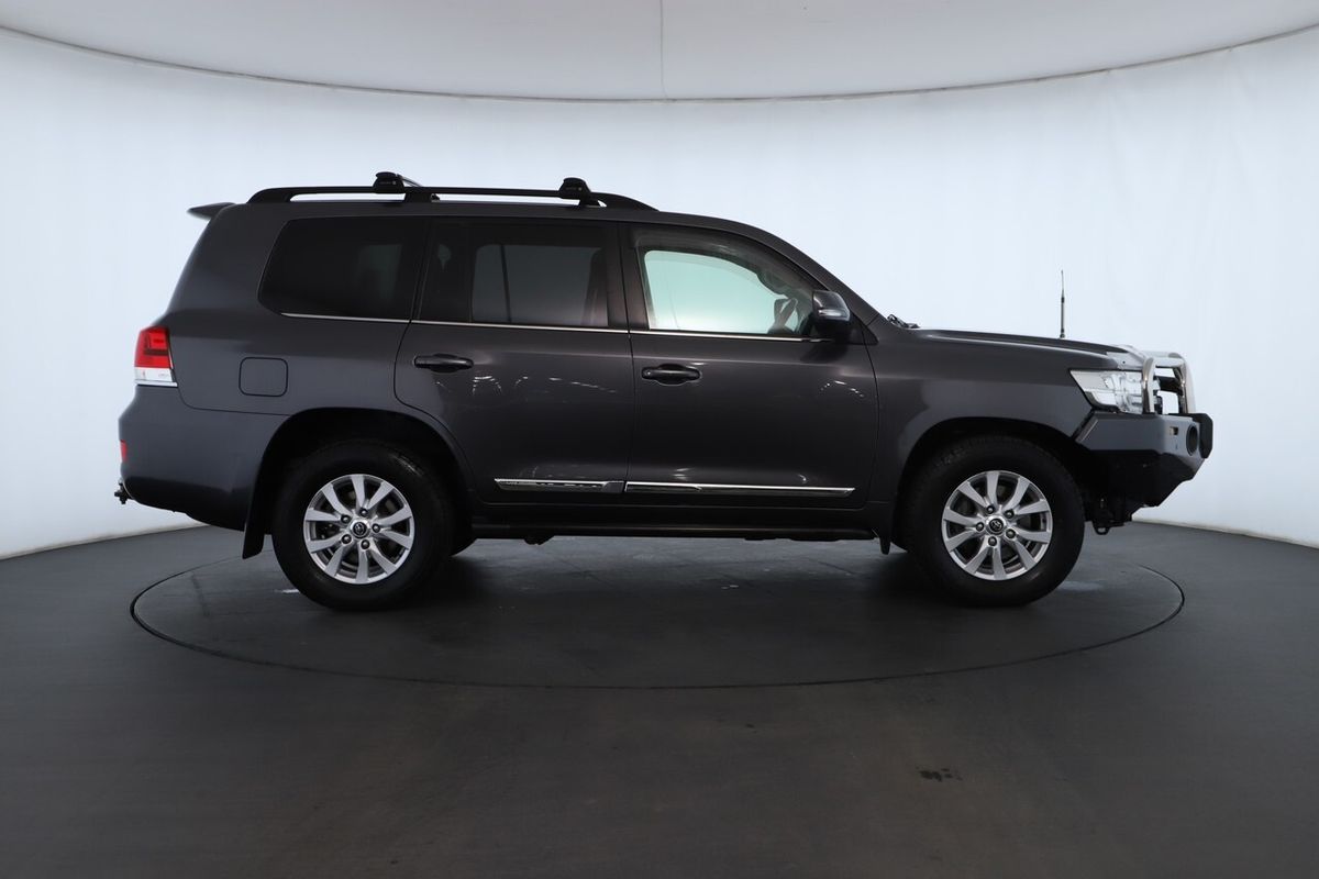 2016 Toyota Landcruiser Sahara VDJ200R