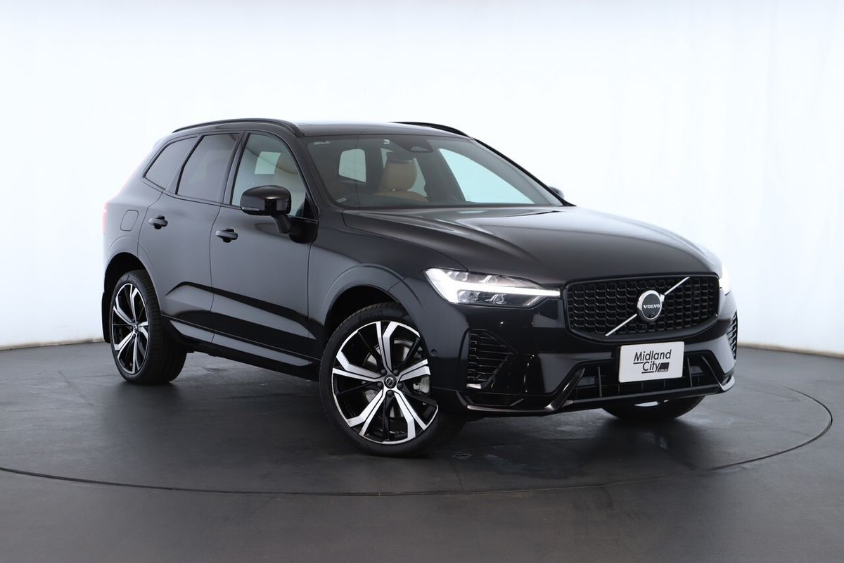 2023 Volvo XC60 Recharge Ultimate T8 Plug-In Hybrid