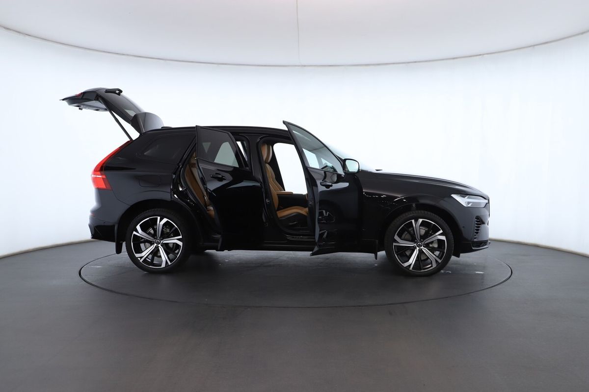 2023 Volvo XC60 Recharge Ultimate T8 Plug-In Hybrid