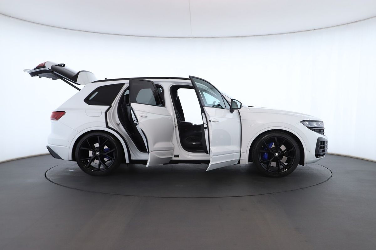 2024 Volkswagen Touareg R RC