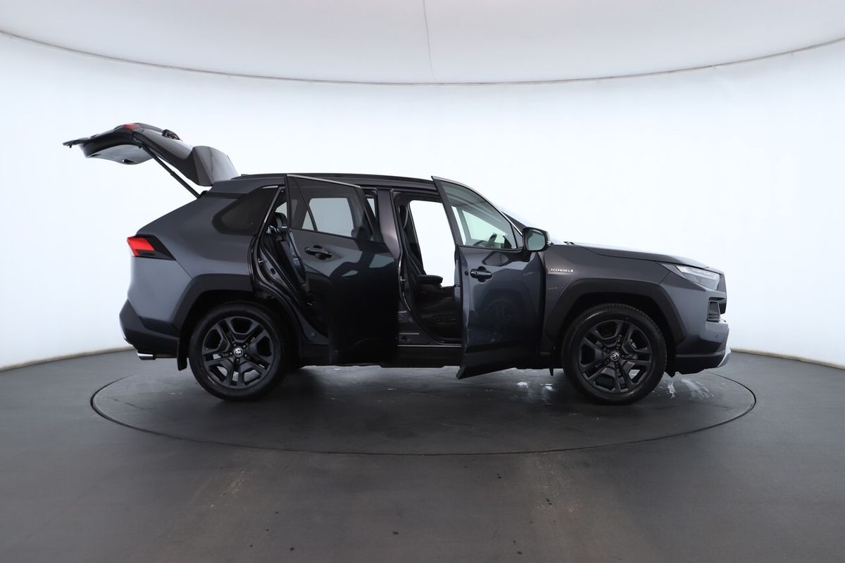 2021 Toyota RAV4 Edge AXAH54R