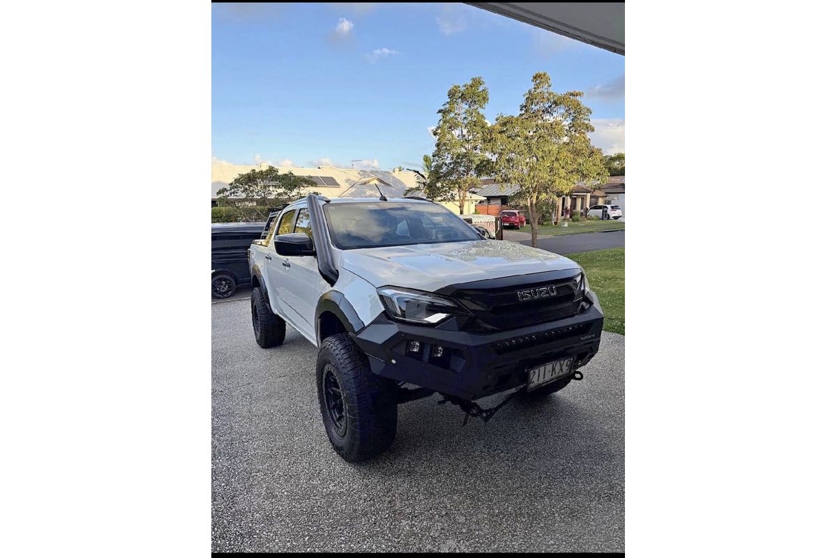 2024 Isuzu D-MAX X-TERRAIN 4X4