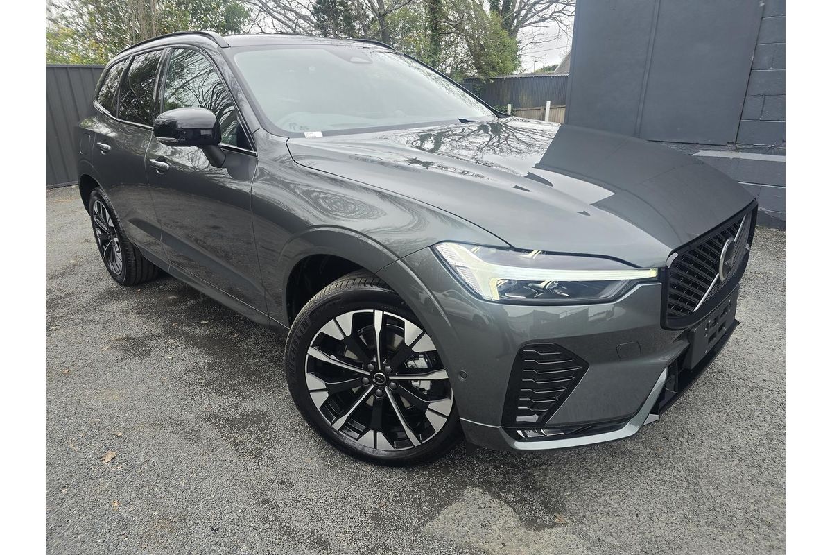 2026 Volvo XC60 Ultra B5 Dark