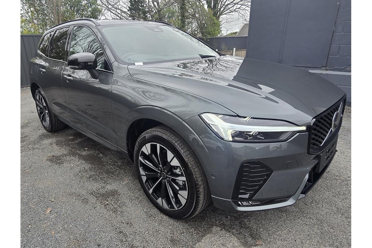 2026 Volvo XC60 Ultra B5 Dark