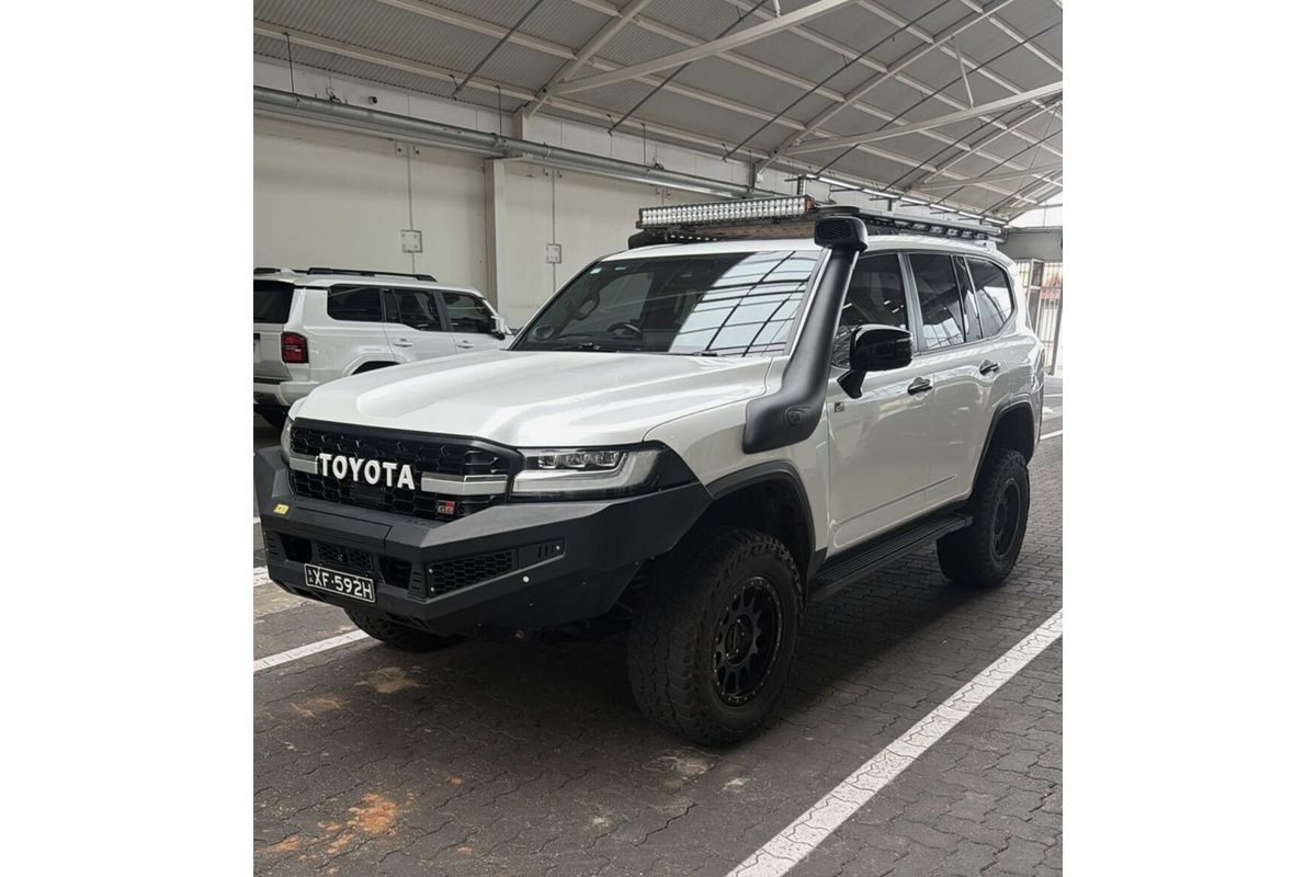 2022 Toyota Landcruiser GR Sport FJA300R