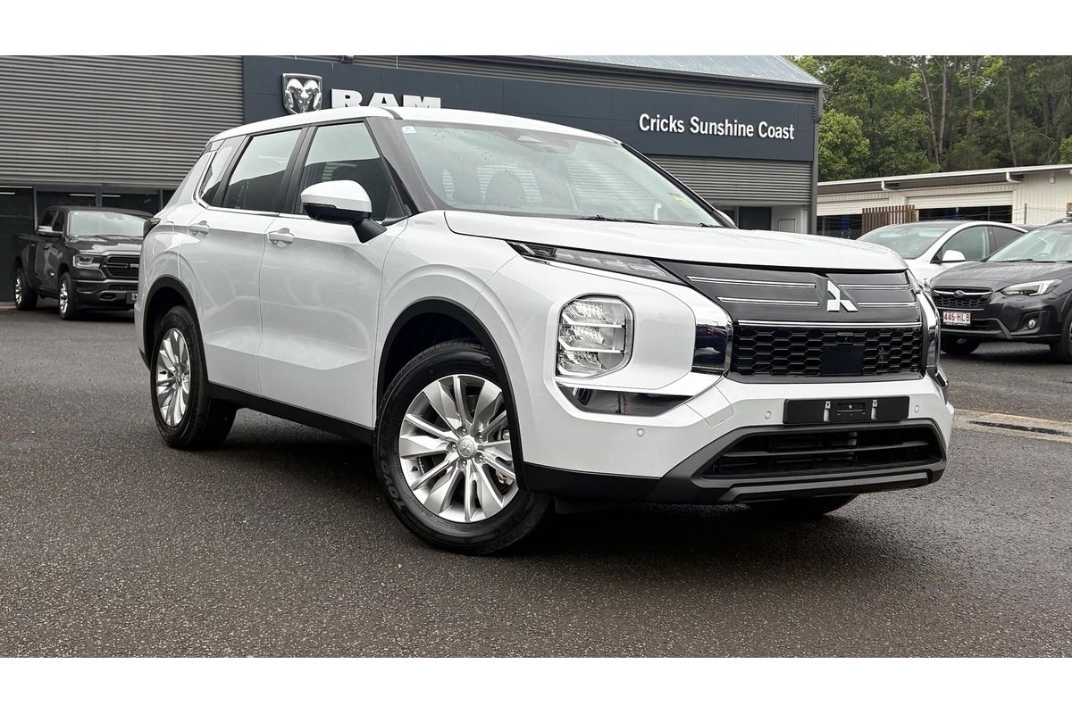 2025 Mitsubishi Outlander ES ZM