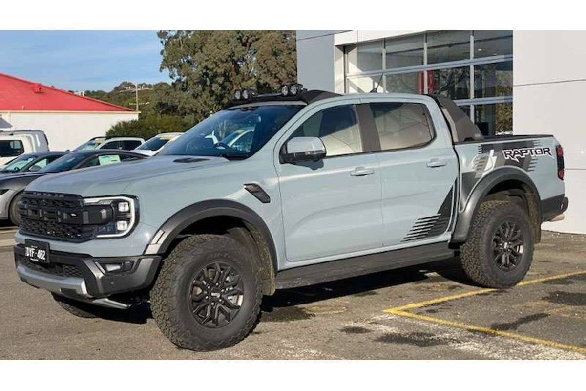 2025 Ford Ranger Raptor 4X4 3.0L image 3