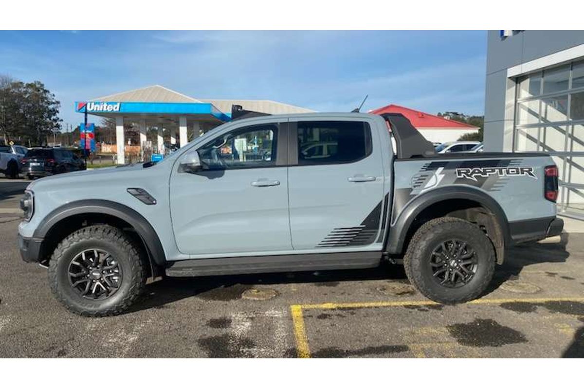 2025 Ford Ranger Raptor 4X4 3.0L image 4