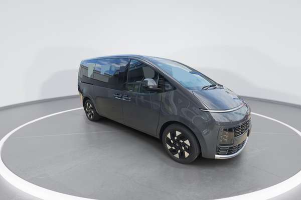 2026 Hyundai STARIA Lounge US4.V4