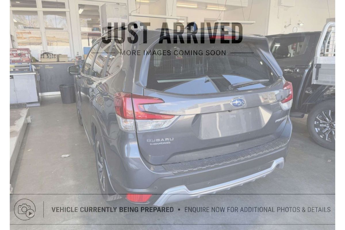 2023 Subaru Forester 2.5i-S S5