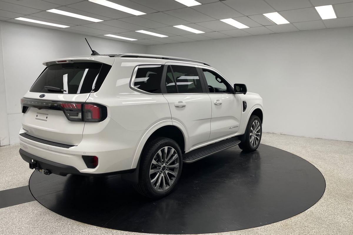 2025 Ford Everest Platinum 3.0L