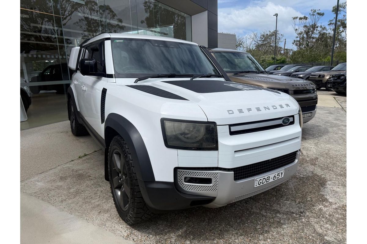 2021 Land Rover Defender 90 D300 SE L663