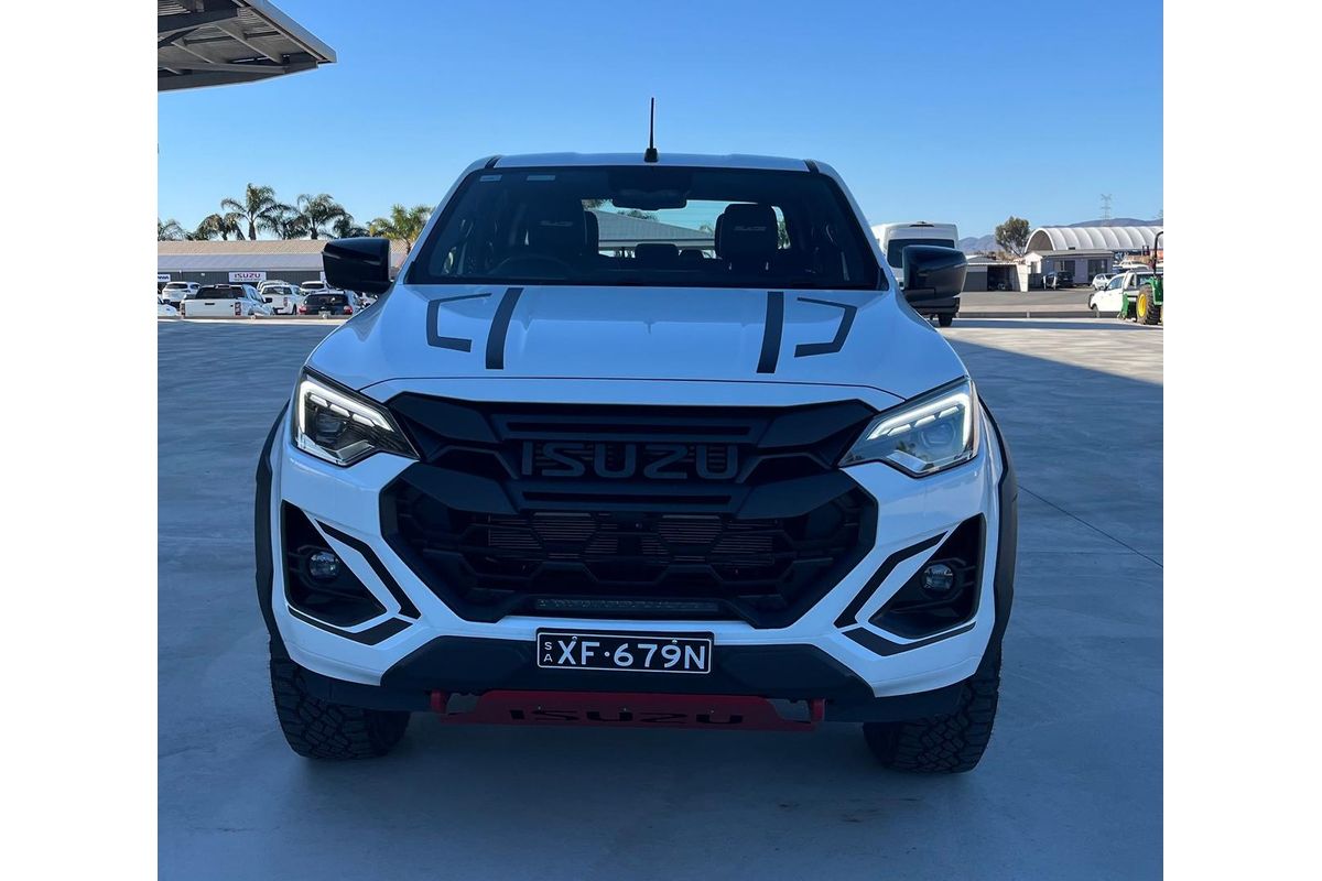 2025 Isuzu D-MAX BLADE 4X4