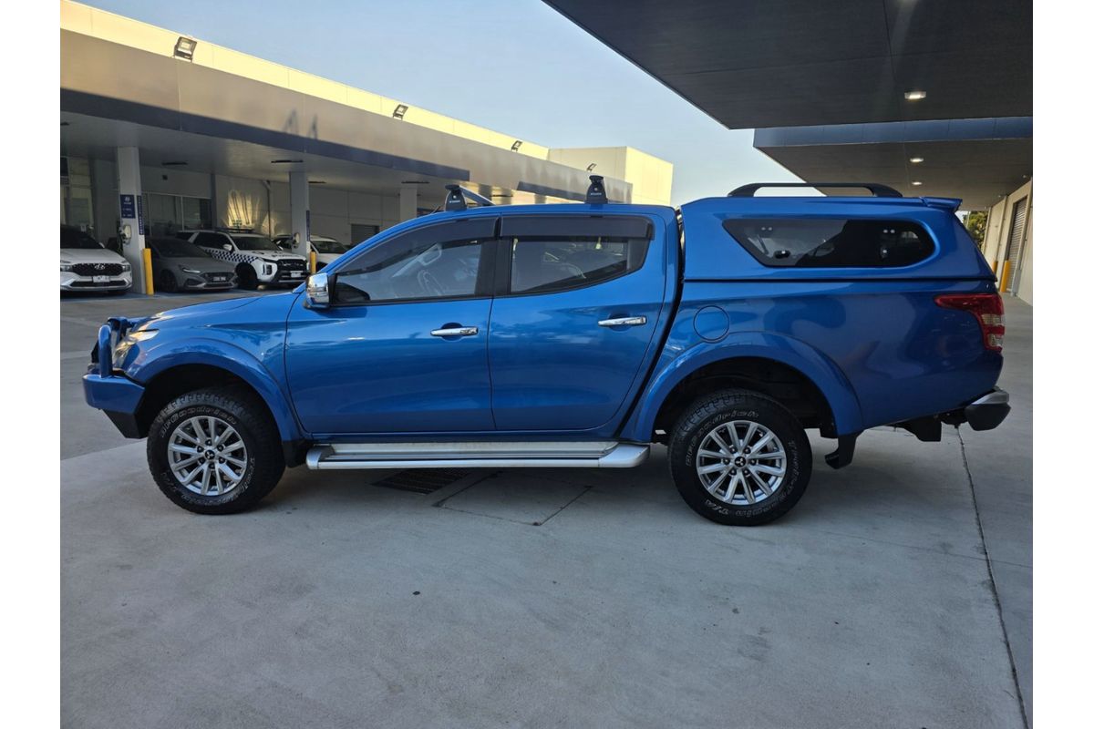 2016 Mitsubishi Triton GLS MQ 4X4 image 4
