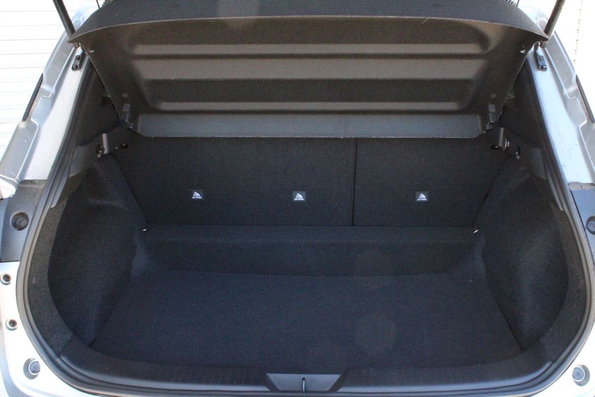 2025 Nissan QASHQAI Ti J12