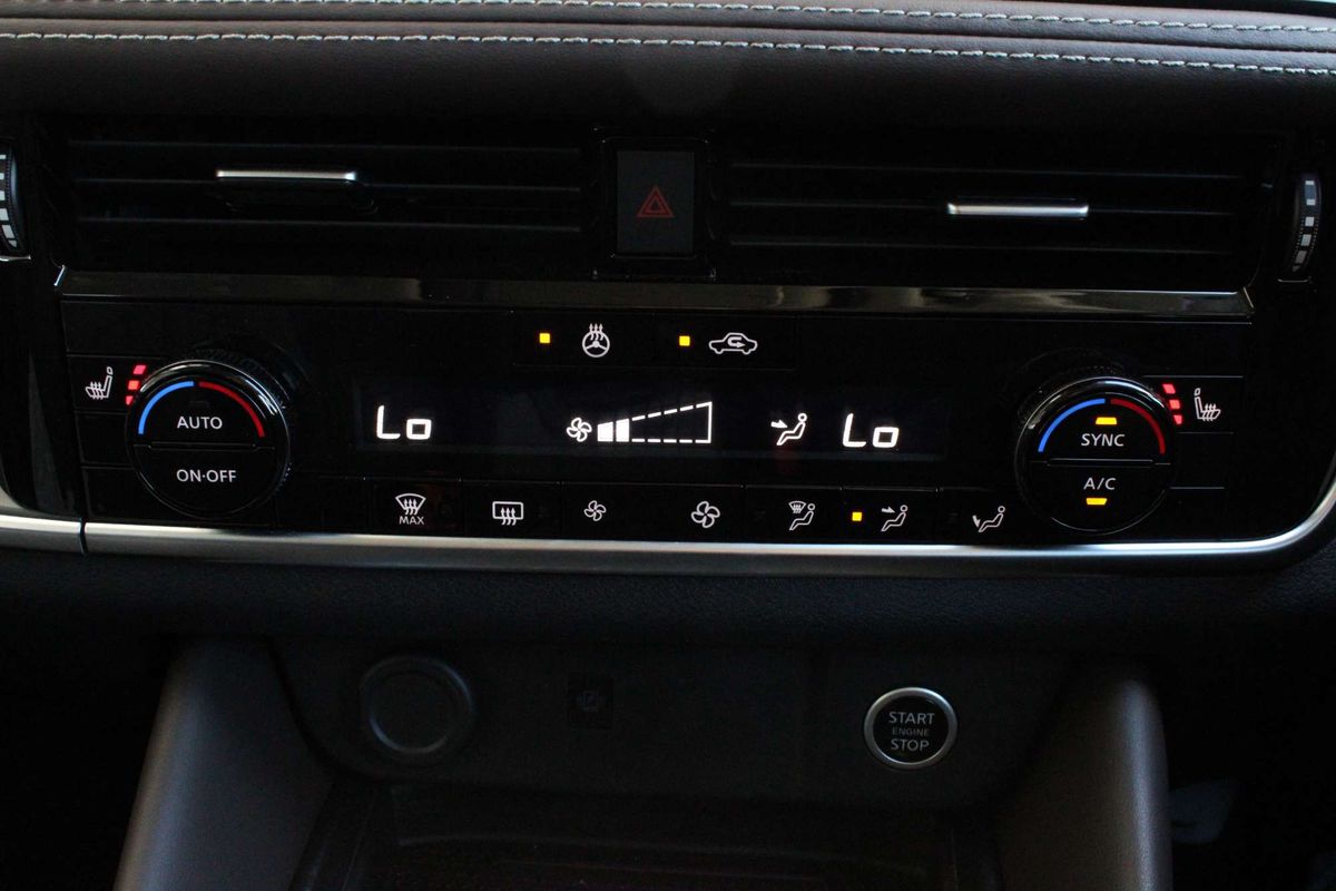 2025 Nissan QASHQAI Ti J12