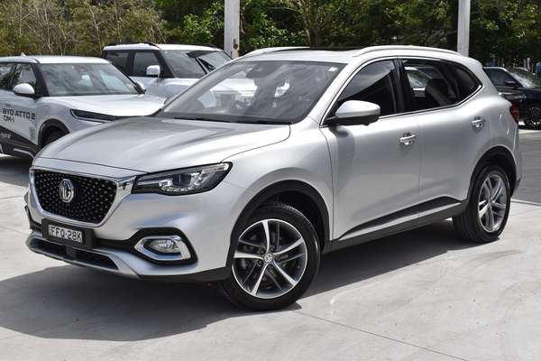 2023 MG HS Essence SAS23