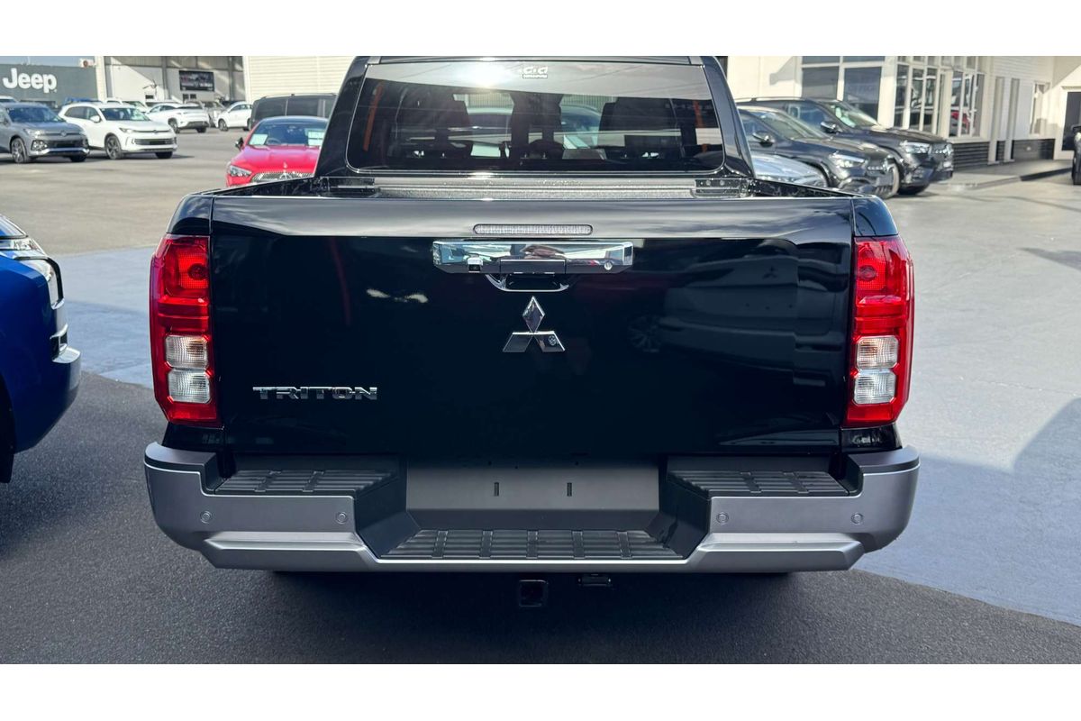 2025 Mitsubishi Triton GLX-R MV 4X4 image 7