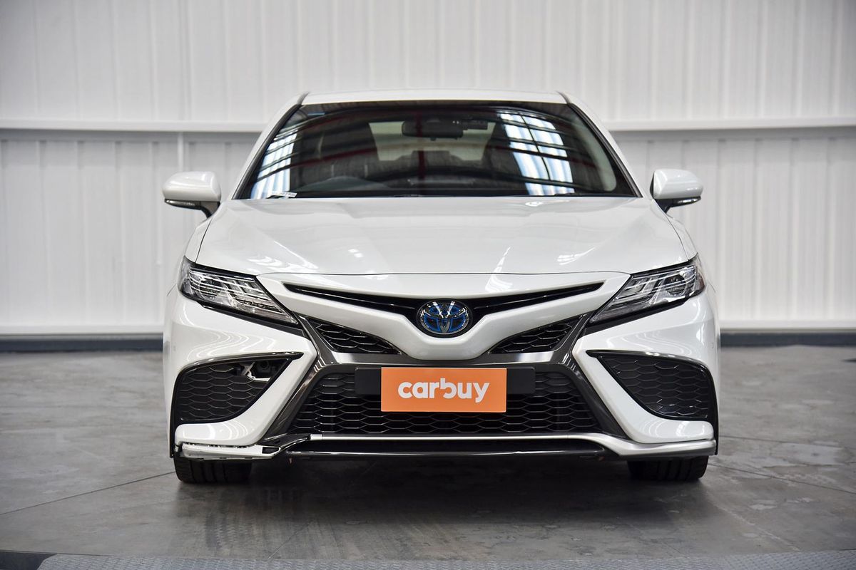 2021 Toyota Camry SX AXVH70R