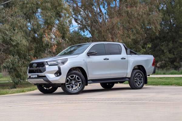 2025 Toyota Hilux