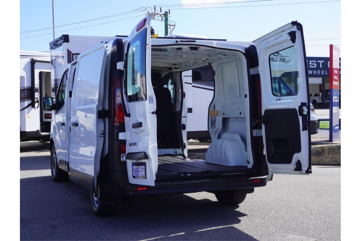 2020 Mitsubishi Express GLX SN SWB
