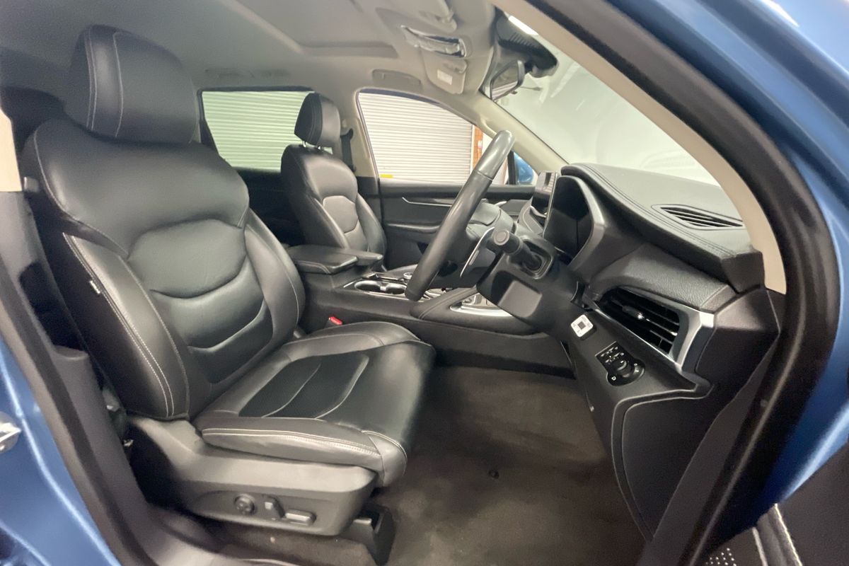 2023 LDV D90 Executive SV9A