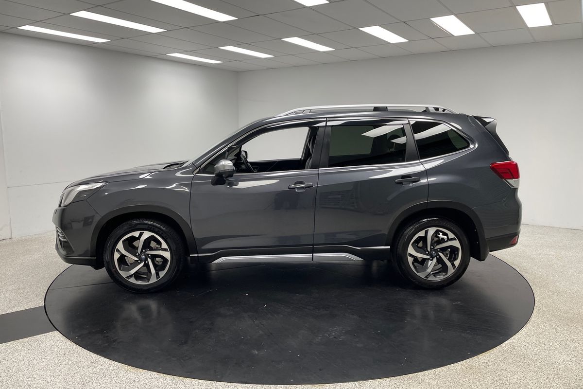 2024 Subaru Forester 2.5i-S S5