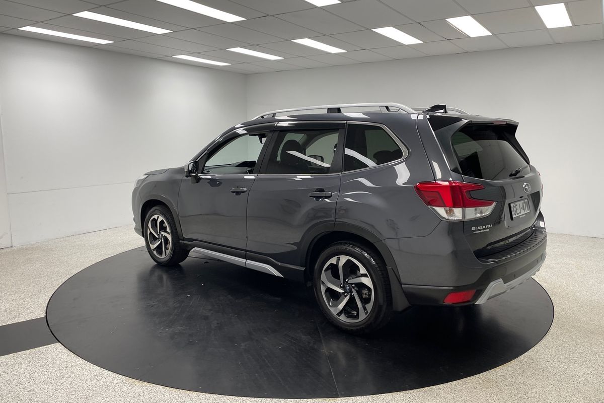 2024 Subaru Forester 2.5i-S S5