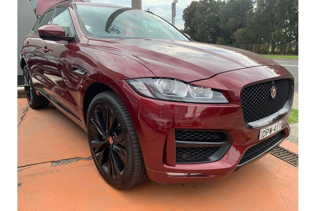 2017 Jaguar F-PACE 30d R-Sport X761