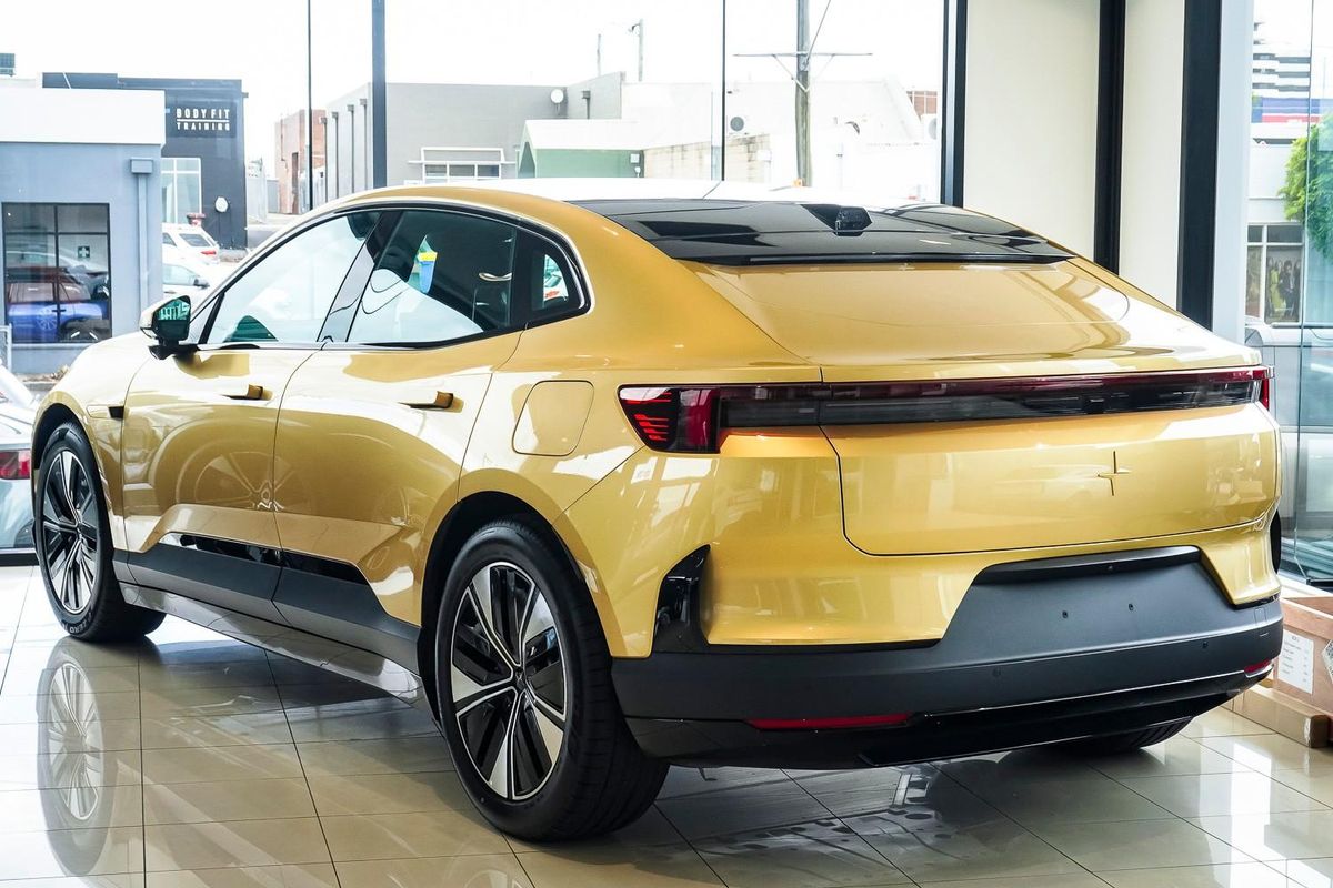 2025 Polestar 4 Long range Dual motor Plus