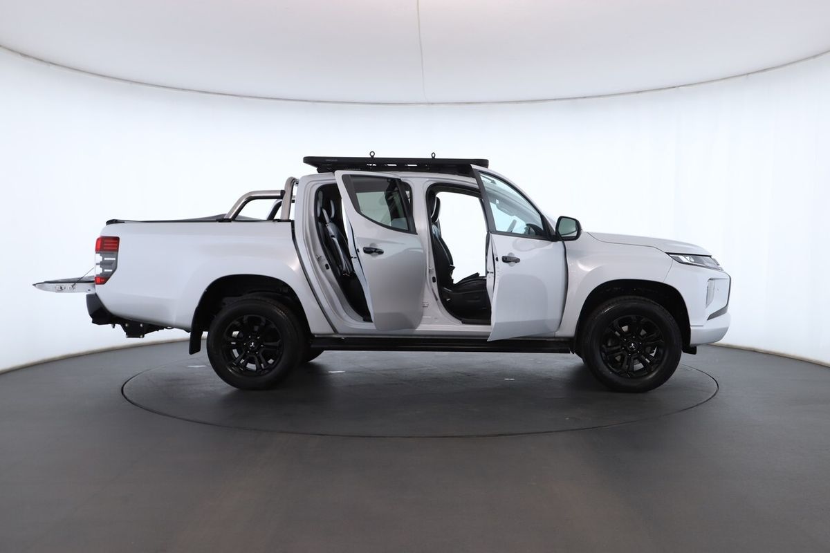 2021 Mitsubishi Triton GSR MR 4X4