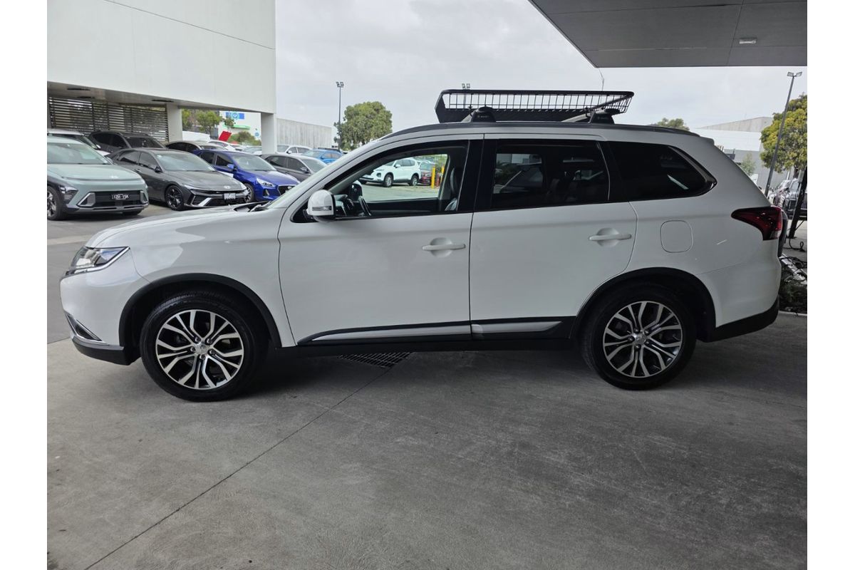 2017 Mitsubishi Outlander LS ZK image 4