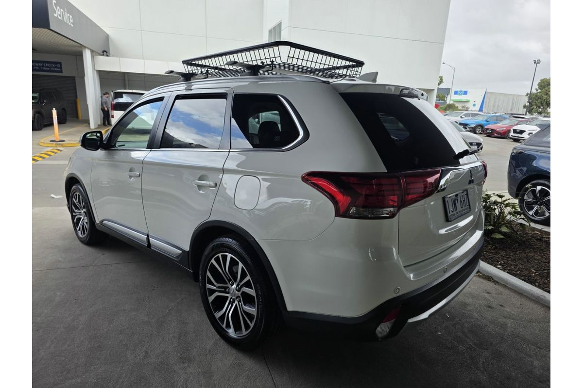 2017 Mitsubishi Outlander LS ZK image 5