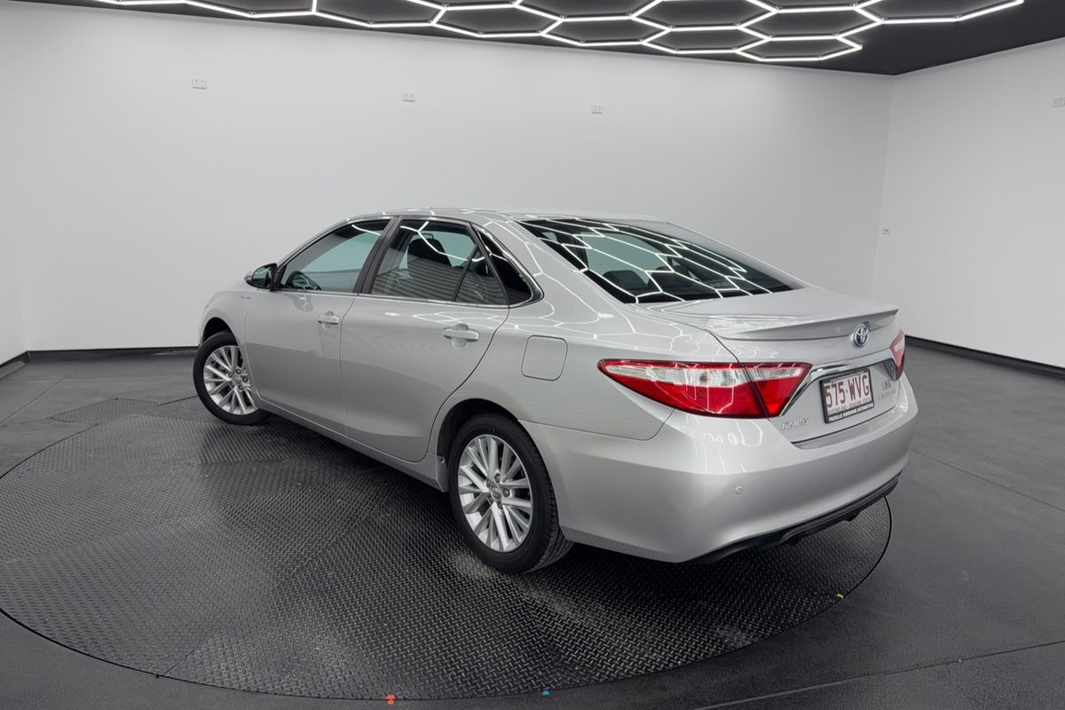 2016 Toyota Camry Atara SL AVV50R