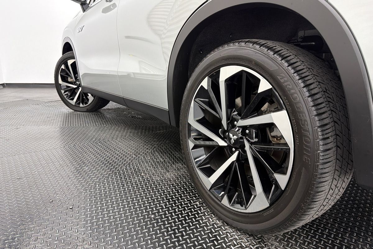 2023 Mitsubishi Outlander PHEV Aspire ZM