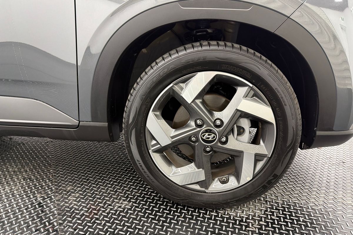 2025 Hyundai Venue Active QX.V5