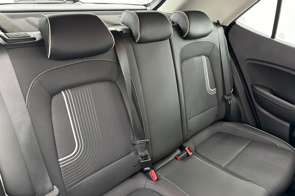2025 Hyundai Venue Active QX.V5