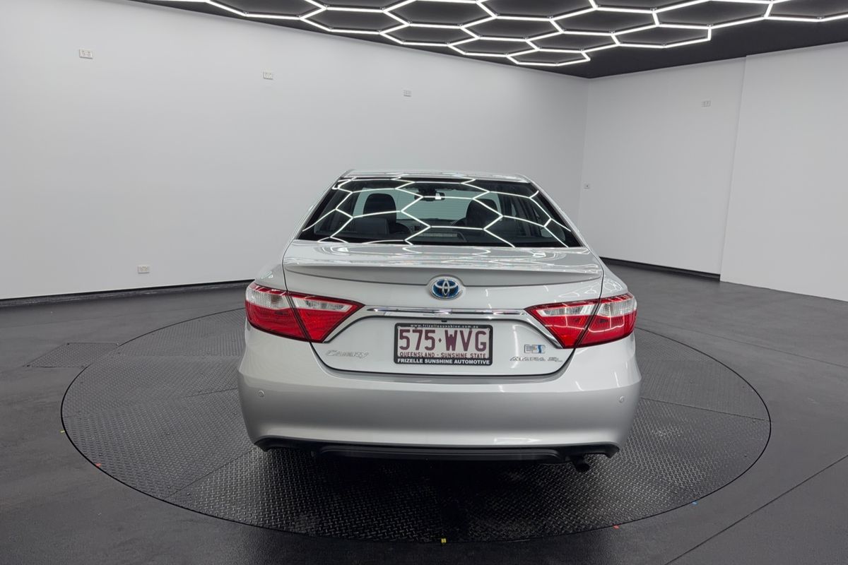 2016 Toyota Camry Atara SL AVV50R