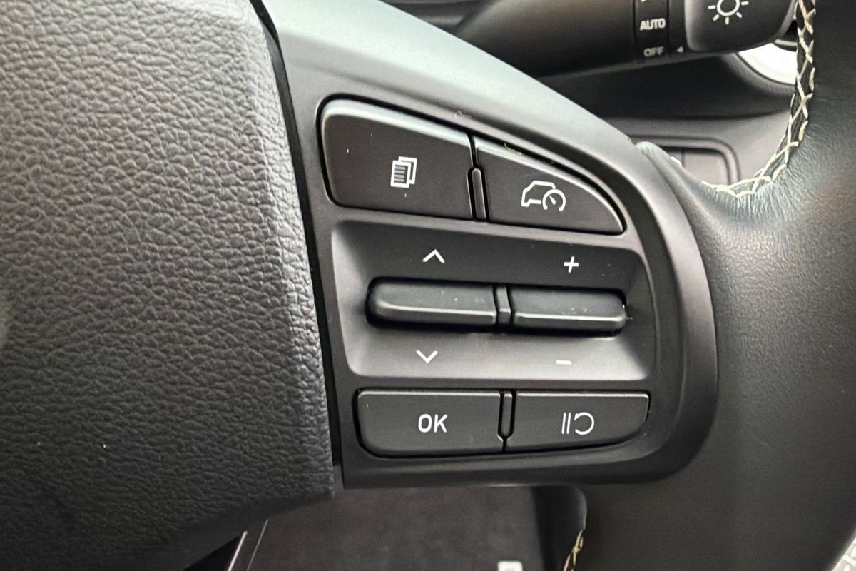 2025 Hyundai Venue Active QX.V5