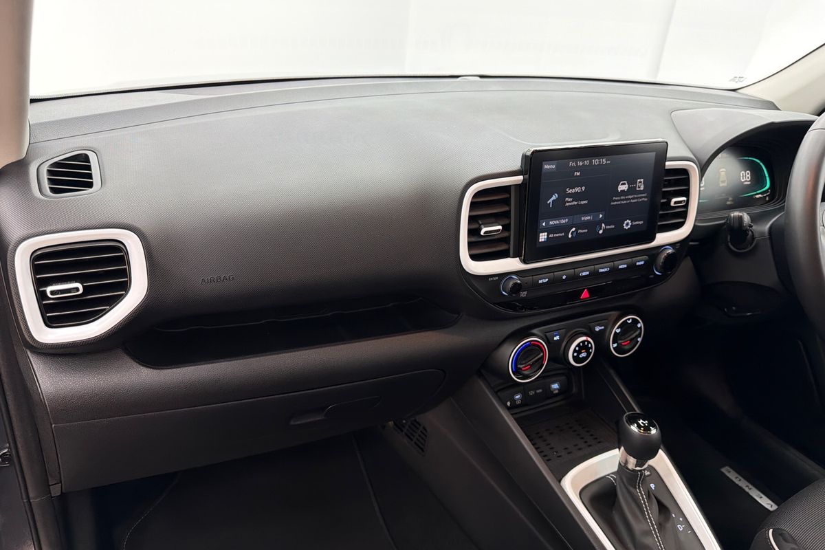 2025 Hyundai Venue Active QX.V5