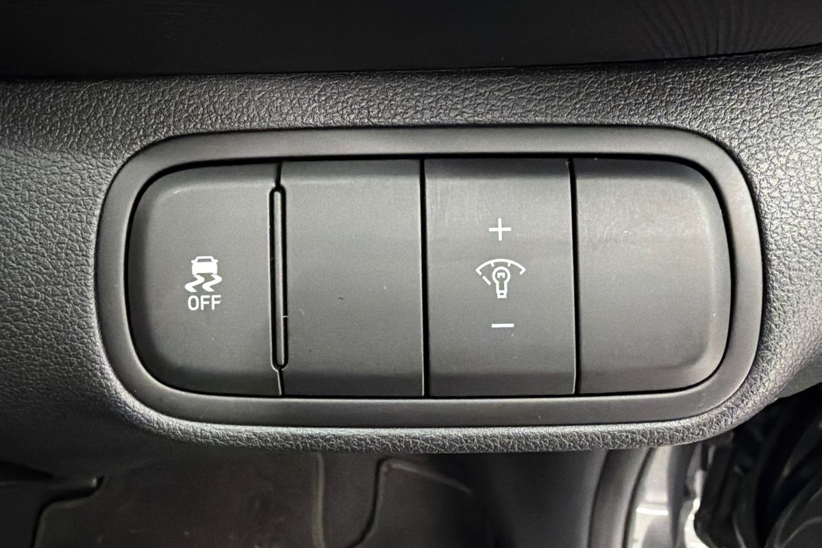 2025 Hyundai Venue Active QX.V5