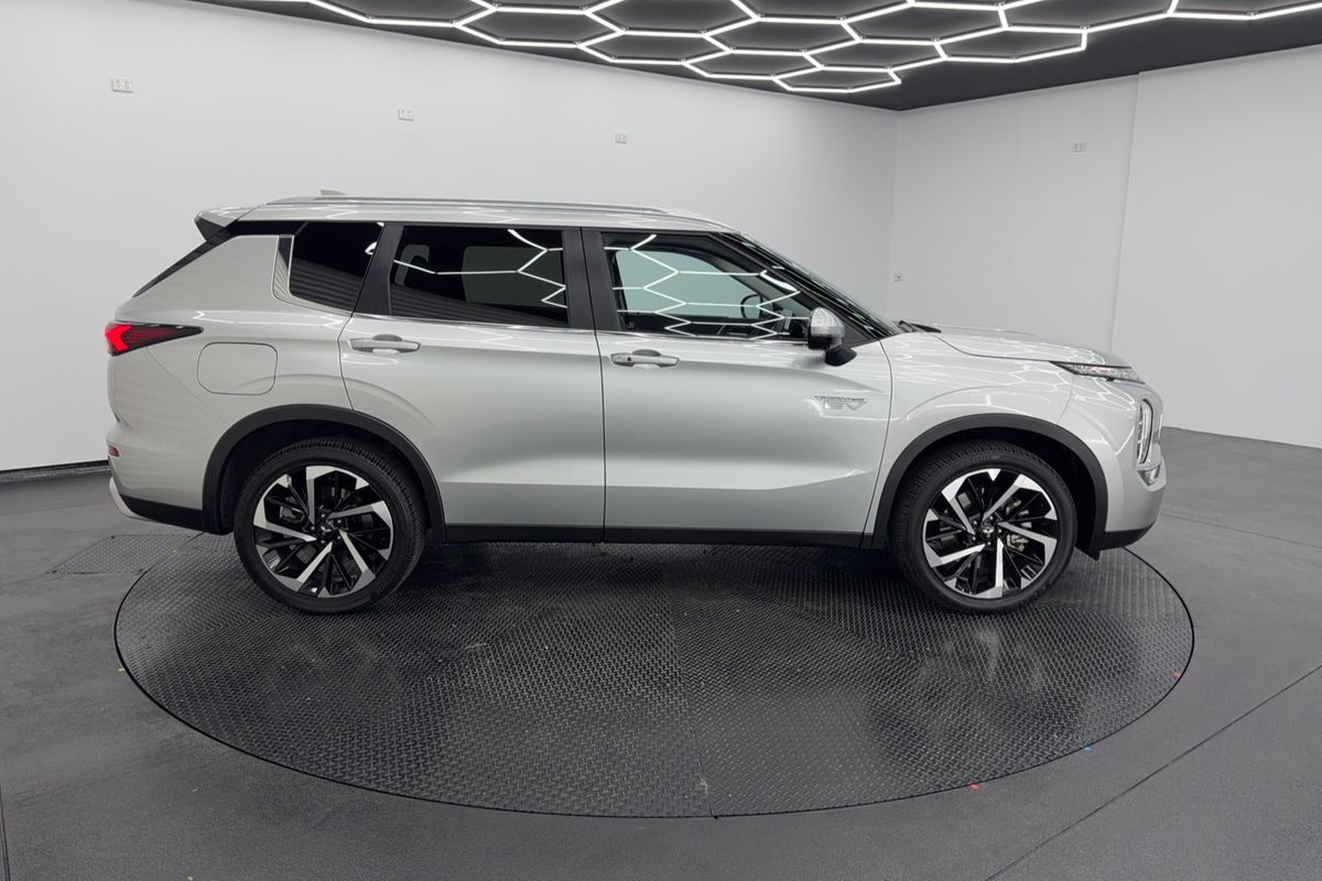 2023 Mitsubishi Outlander PHEV Aspire ZM