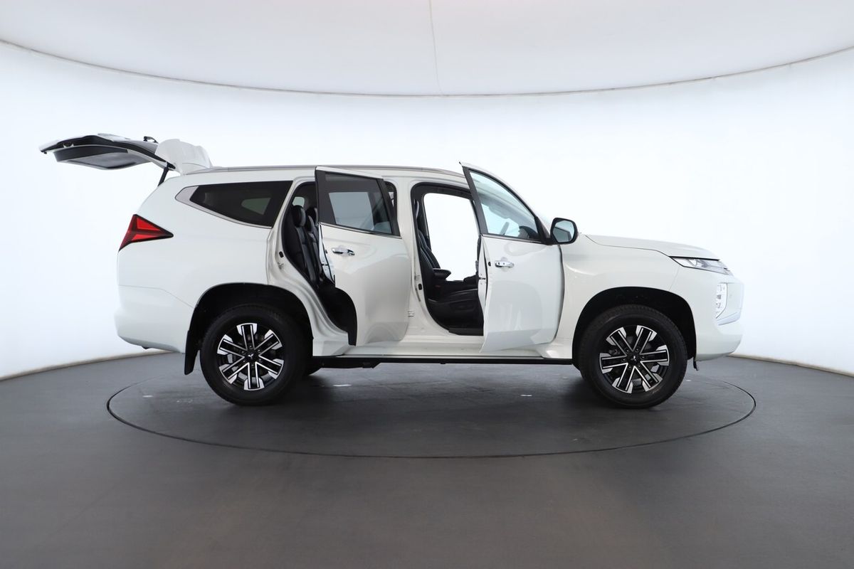 2022 Mitsubishi Pajero Sport Exceed QF
