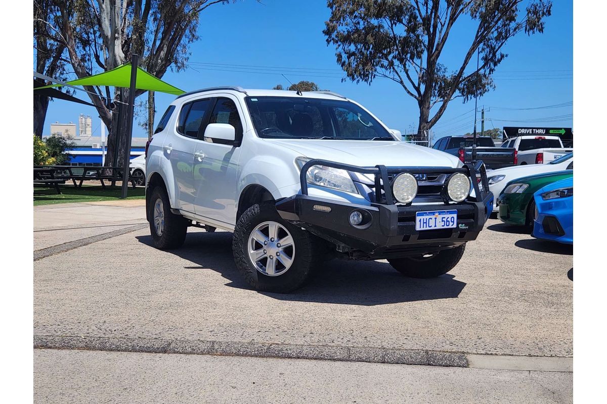 2017 Isuzu MU-X LS-M