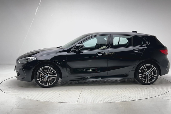 2023 BMW 1 Series 118i M Sport F40 thumb-6
