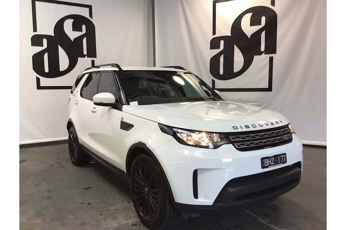 2019 Land Rover Discovery SD4 S Series 5