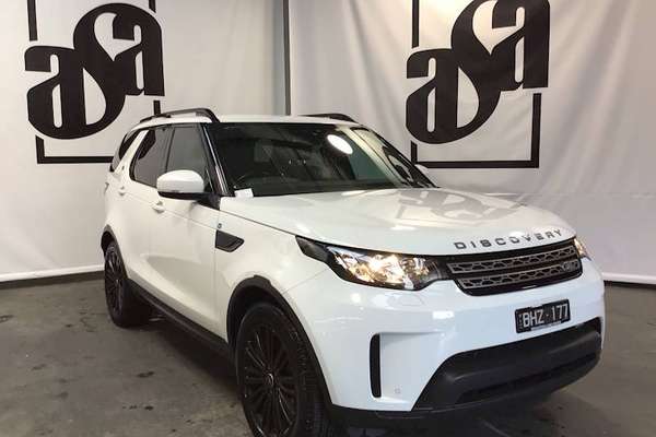 2019 Land Rover Discovery SD4 S Series 5